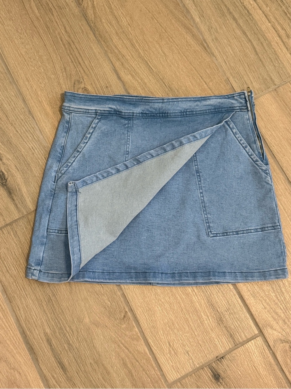 Luvamia Light Blue Denim Wrap Mini Skirt Size M - Picture 3 of 8